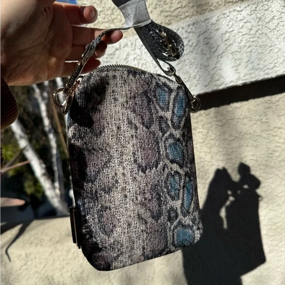 Beaded Teddy Bear Crossbody Bag - Picture 2 of 4